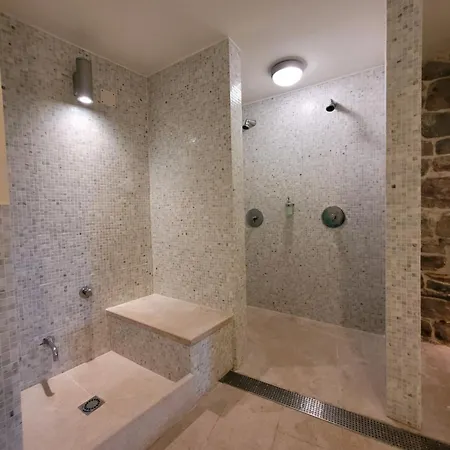 Vakantiehuis Casa Acqua Dolce - House With 4 Bedrooms And Own Oprtalj