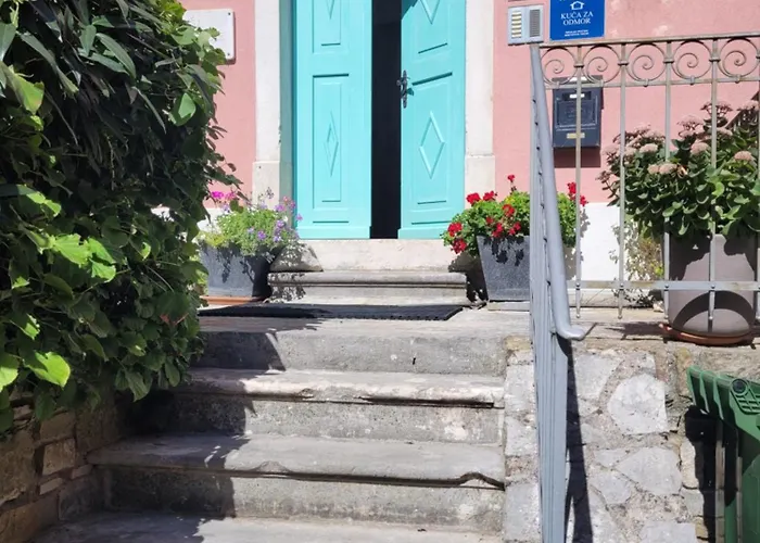 Casa Acqua Dolce - House With 4 Bedrooms And Own * Oprtalj